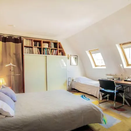 Cote Montmartre Bed & Breakfast *